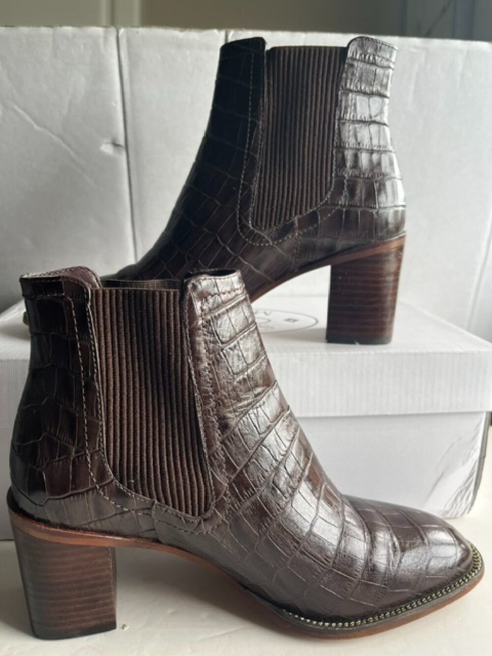 Vince Camuto Jentilliy leather ankle boots.